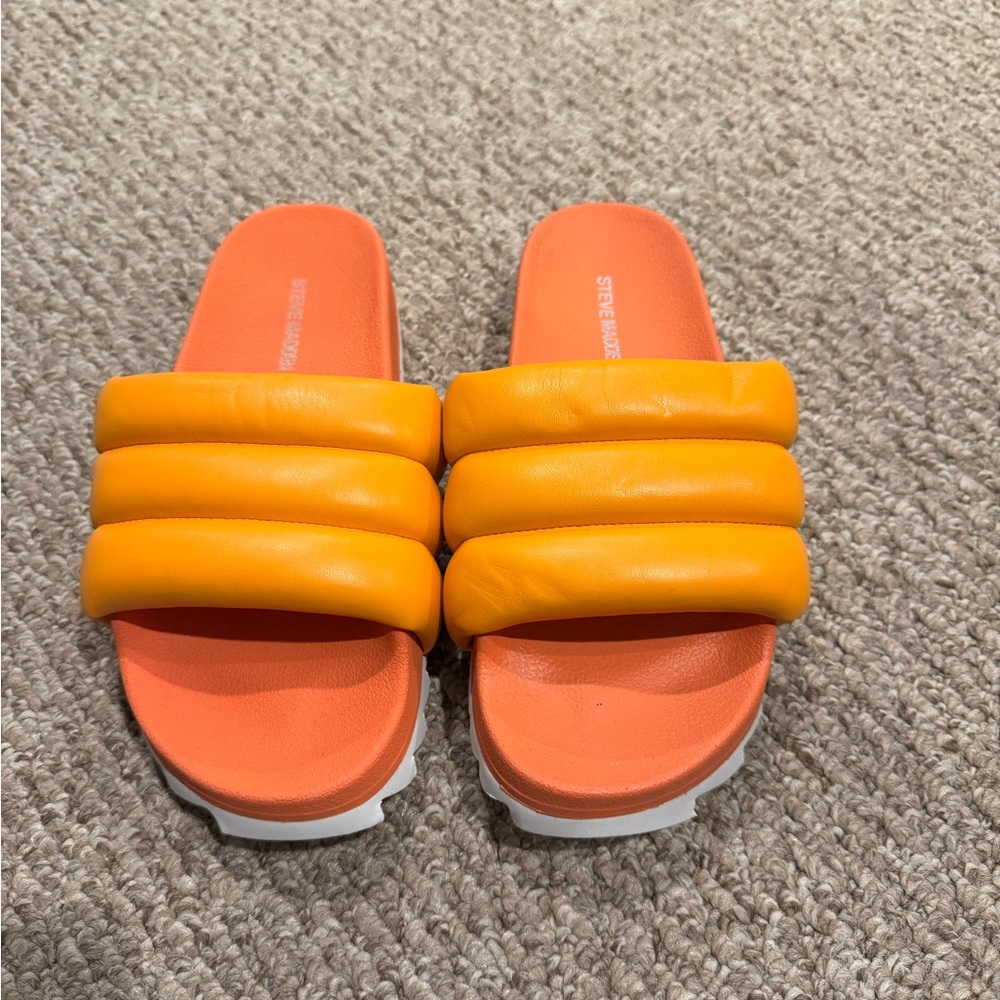 Steve Madden Bright Orange Footbed with Orange Padded Strap Slides NWOB